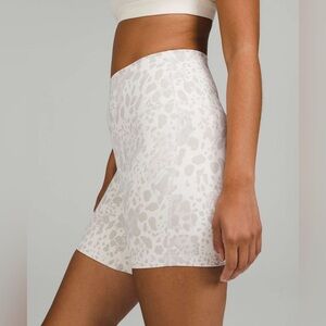 Lululemon White Leopard Align High-Rise Shorts 6”